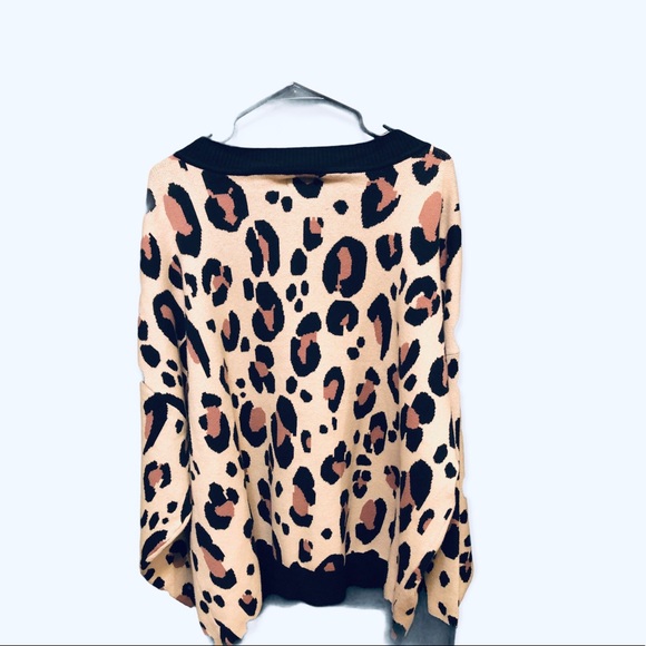 EVRI Leopard Print Long Sleeve Sweater. - Picture 5 of 6